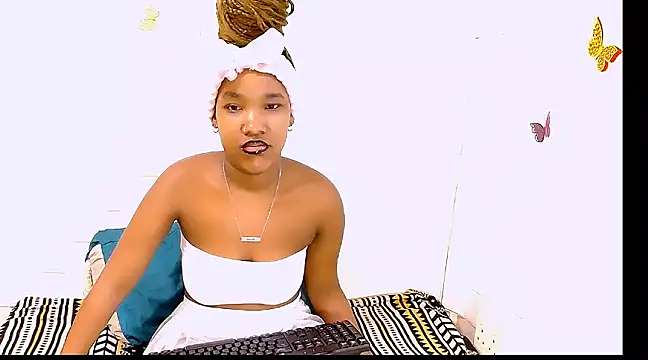 Snapshot of EroticSexyPrada chatting on 7, 3, 2025 EroticSexyPrada online show from 7, 3, 2025