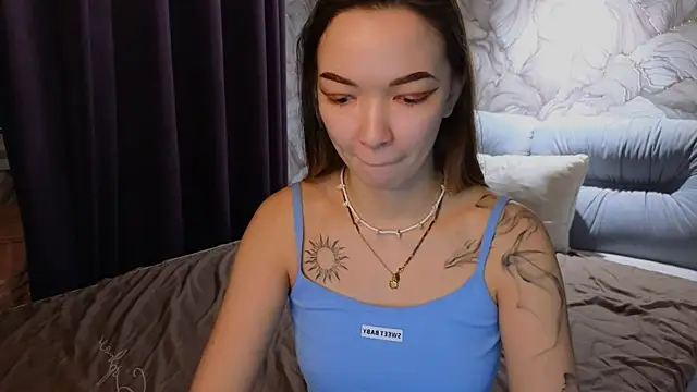 Snapshot of SusannJohnson chatting on 6, 11, 2025 SusannJohnson online show from 6, 11, 2025