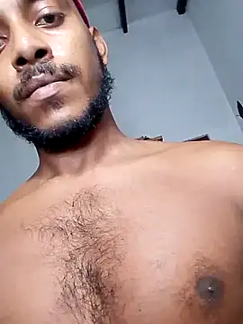 Snapshot of Lankabee chatting on 14, 11, 2025 Lankabee online show from 14, 11, 2025