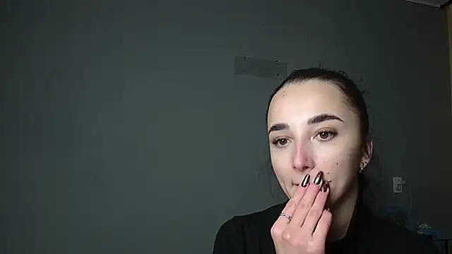 Eva Gloryy online show from 13, 12, 2025