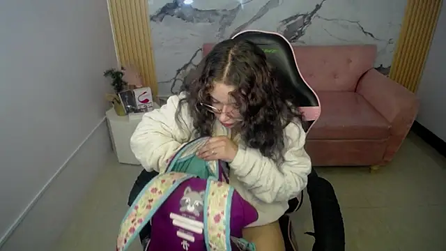 kassandra ch  online show from 15, 3, 2025