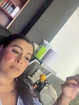 Lili  taylor online show from 23, 12, 2025