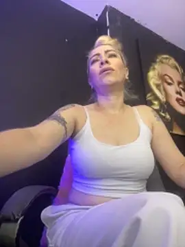 viktoria davis  online show from 29, 10, 2025