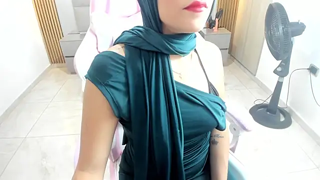 Snapshot of Zulema_hamdi chatting on 29, 1, 2025 Zulema hamdi online show from 29, 1, 2025