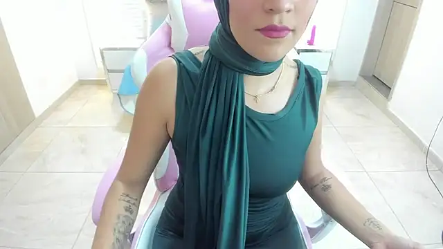 Snapshot of Zulema_hamdi chatting on 30, 1, 2025 Zulema hamdi online show from 30, 1, 2025