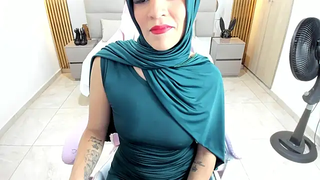 Snapshot of Zulema_hamdi chatting on 11, 2, 2025 Zulema hamdi online show from 11, 2, 2025