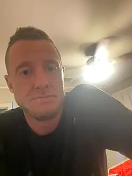 Snapshot of biggzee6 chatting on 30, 3, 2026 biggzee6 online show from 30, 3, 2026