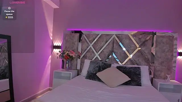 ValeriaOrtega online show from 18, 3, 2025