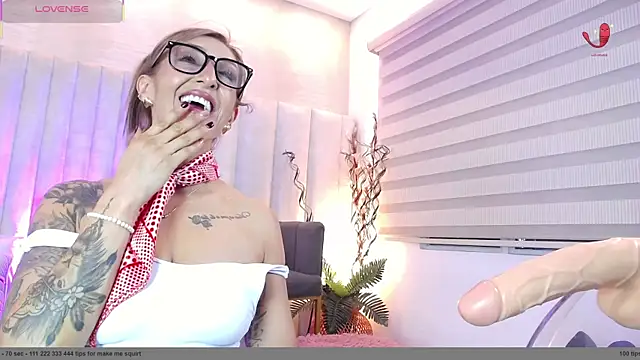 Snapshot of im_helina chatting on 4, 6, 2026 im helina online show from 4, 6, 2026