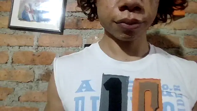 Snapshot of DanteAndKyle chatting on 20, 9, 2025 DanteAndKyle online show from 20, 9, 2025