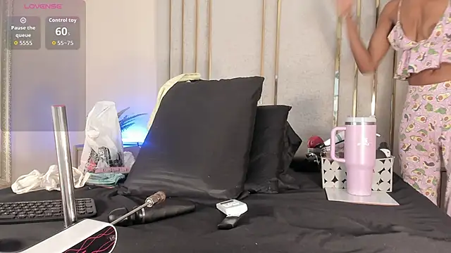 Liincostelloo online show from 3, 3, 2026