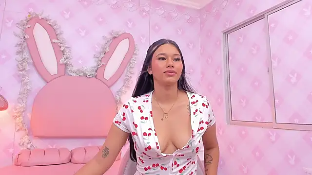 LIA SWAN  online show from 19, 12, 2025