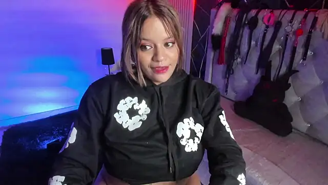 Snapshot of victoria__floyd chatting on 22, 12, 2025 victoria floyd online show from 22, 12, 2025