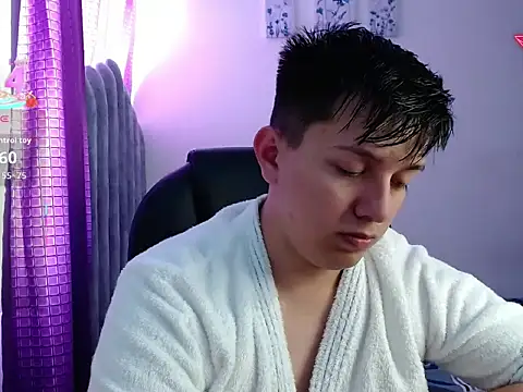 Snapshot of Alan_red chatting on 18, 9, 2025 Alan red online show from 18, 9, 2025