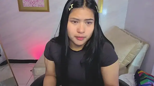 Snapshot of Paulette_v chatting on 22, 4, 2026 Paulette v online show from 22, 4, 2026
