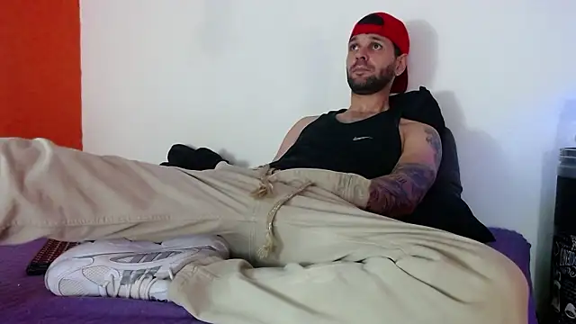 Cristian white online show from 10, 3, 2026