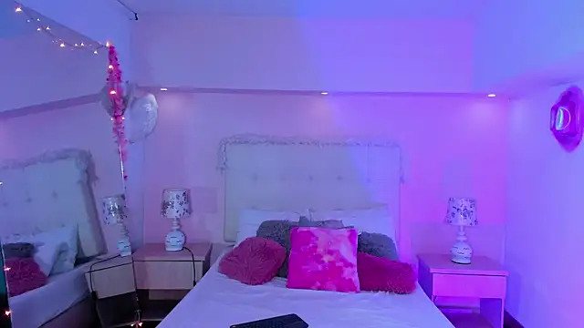 ScarlettDreamss7 online show from 13, 3, 2025