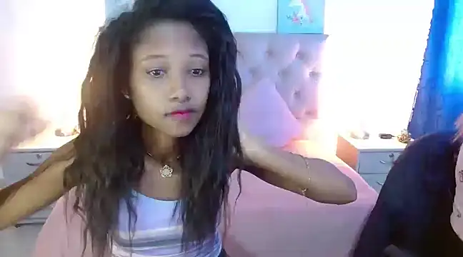 Snapshot of LITTLEDOLLHOT chatting on 11, 2, 2025 LITTLEDOLLHOT online show from 11, 2, 2025