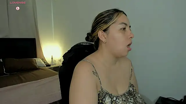 brithany olson25 online show from 18, 3, 2026