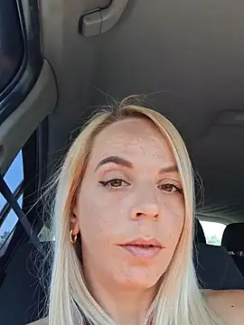 SweetyNinaOff1 online show from 7, 6, 2026