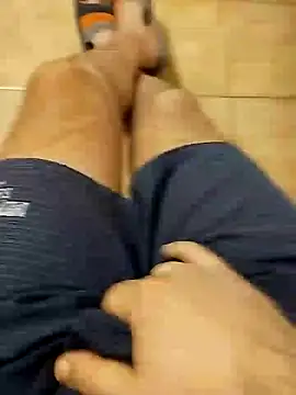 Snapshot of ALEX19833 chatting on 21, 1, 2025 ALEX19833 online show from 21, 1, 2025