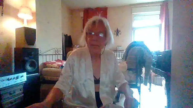 Snapshot of rosanetrav chatting on 29, 6, 2026 rosanetrav online show from 29, 6, 2026
