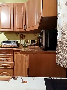 Laura Kiss online show from 13, 2, 2026