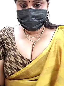 Snapshot of Queenflowerr chatting on 29, 1, 2025 Queenflowerr online show from 29, 1, 2025