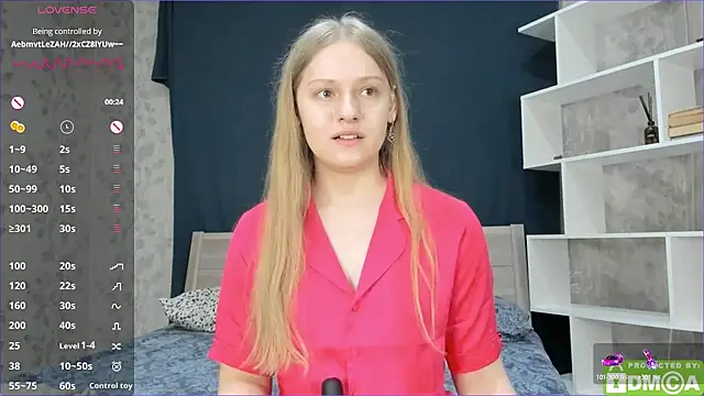 Snapshot of onelovelyalice chatting on 13, 2, 2025 onelovelyalice online show from 13, 2, 2025