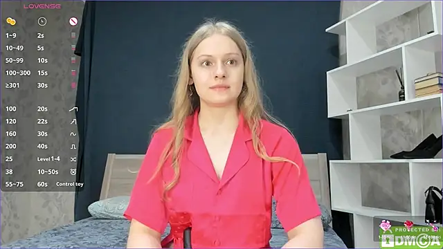 Snapshot of onelovelyalice chatting on 7, 3, 2025 onelovelyalice online show from 7, 3, 2025