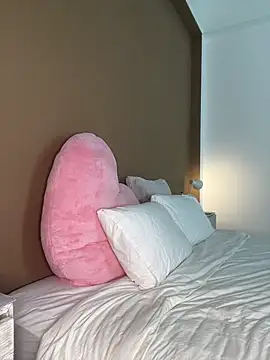 veronikawithDDDs online show from 4, 3, 2025