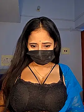 Snapshot of Hot_honey77 chatting on 18, 11, 2025 Hot honey77 online show from 18, 11, 2025