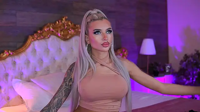 Snapshot of Juicy_Jessye chatting on 13, 9, 2025 Juicy Jessye online show from 13, 9, 2025