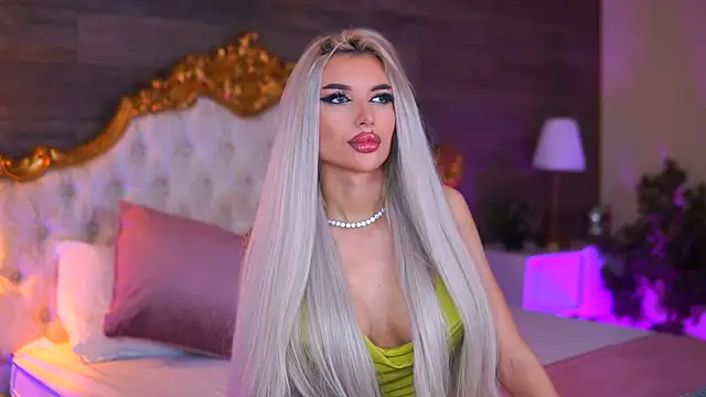 Snapshot of Juicy_Jessye chatting on 17, 12, 2025 Juicy Jessye online show from 17, 12, 2025