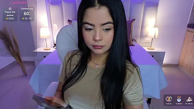 Layla Breezee online show from 8, 4, 2026