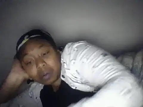Snapshot of angeliquebelcali chatting on 21, 2, 2025 angeliquebelcali online show from 21, 2, 2025