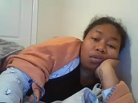Snapshot of angeliquebelcali chatting on 21, 2, 2025 angeliquebelcali online show from 21, 2, 2025
