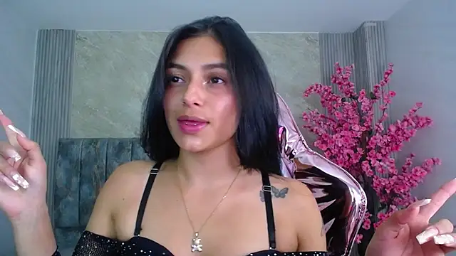 Snapshot of lilith_petit_sub chatting on 23, 1, 2025 lilith petit sub online show from 23, 1, 2025