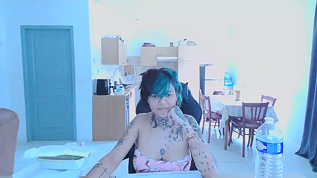 Snapshot of serena__vedette chatting on 29, 1, 2025 serena vedette online show from 29, 1, 2025