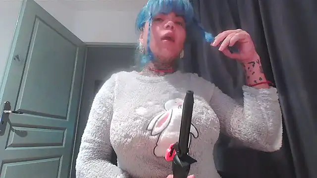 Snapshot of serena__vedette chatting on 29, 11, 2025 serena vedette online show from 29, 11, 2025