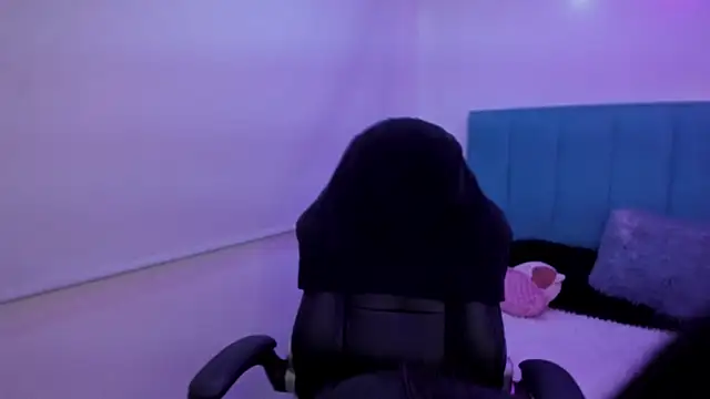 Belinda Braund online show from 22, 9, 2025