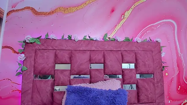 scarlett  evans  online show from 28, 11, 2025