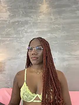 Snapshot of Alaia_Colins chatting on 17, 7, 2026 Alaia Colins online show from 17, 7, 2026
