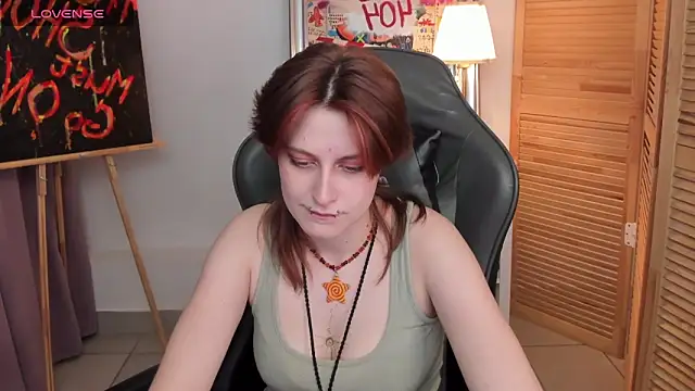 Snapshot of Jiffyyo chatting on 4, 2, 2025 Jiffyyo online show from 4, 2, 2025