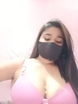 Snapshot of Simran-001 chatting on 5, 6, 2026 Simran-001 online show from 5, 6, 2026