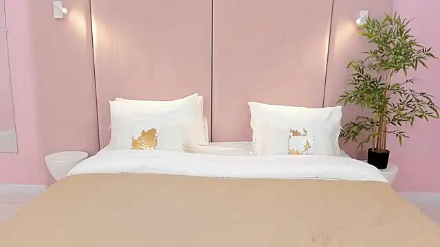 SandraTucker online show from 22, 1, 2025