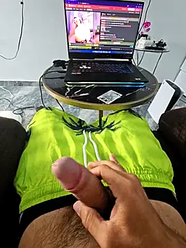 Snapshot of j0nathan00 chatting on 15, 12, 2025 j0nathan00 online show from 15, 12, 2025