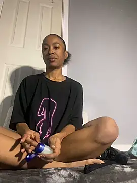 Meerawantsyou online show from 20, 2, 2025