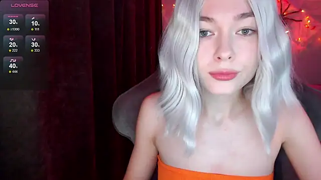 Snapshot of Ohmy_Nora_ chatting on 9, 11, 2025 Ohmy Nora online show from 9, 11, 2025