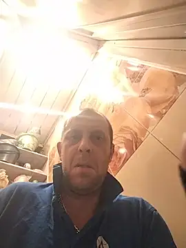 Snapshot of MaxDevilWhite chatting on 25, 10, 2025 MaxDevilWhite online show from 25, 10, 2025